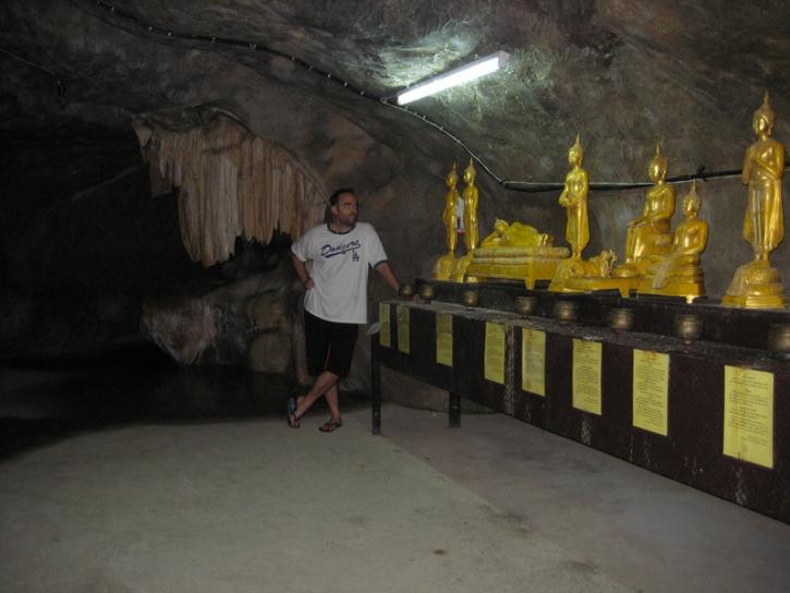 thailand temple cave